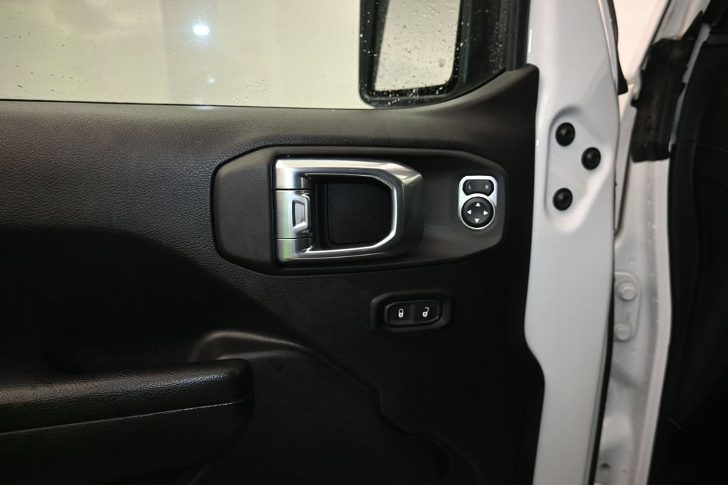 Used 2021 Jeep Wrangler Unlimited Sport AWD/4WD image 11
