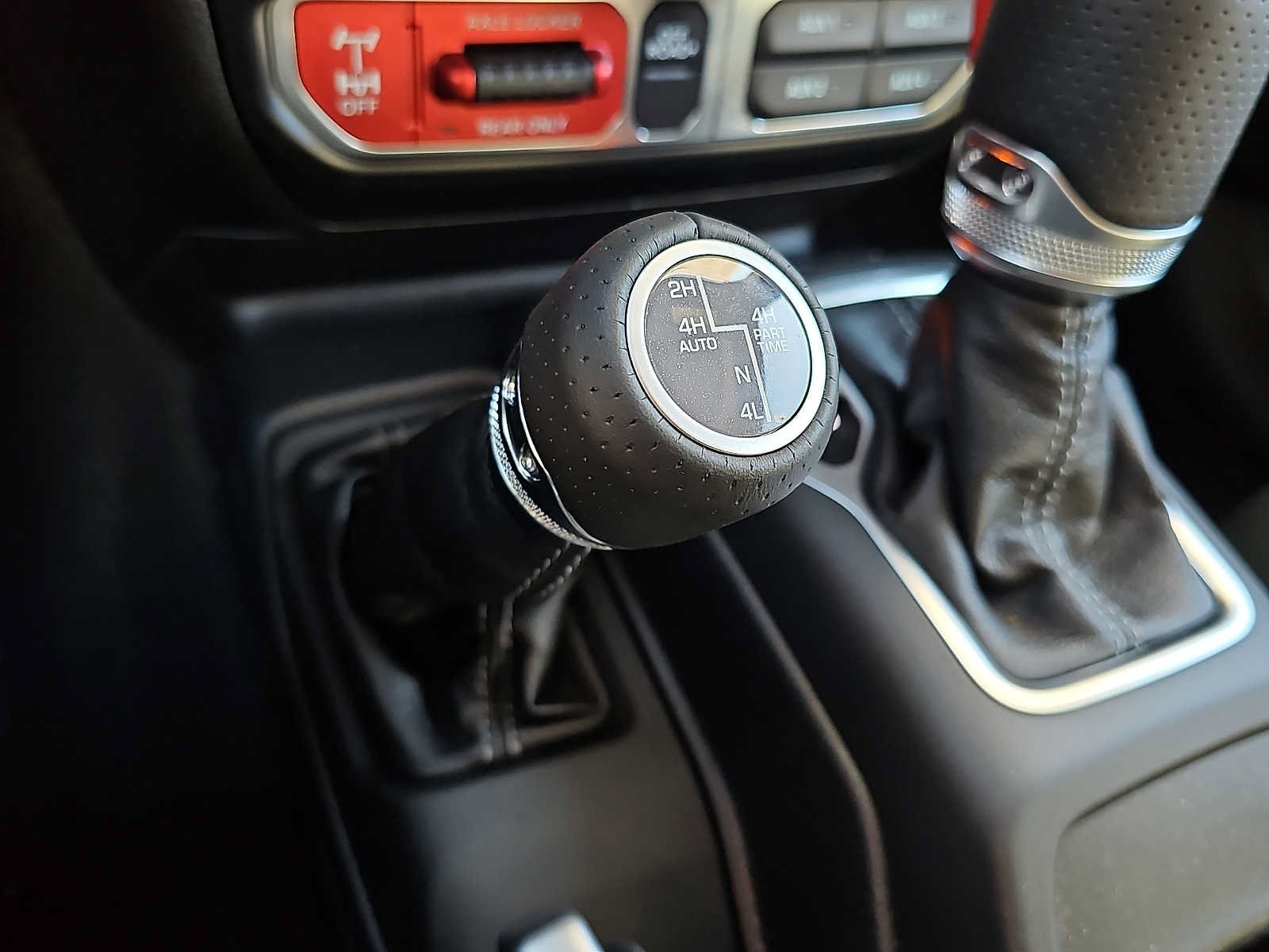New 2026 Jeep Gladiator Mojave AWD/4WD image 15