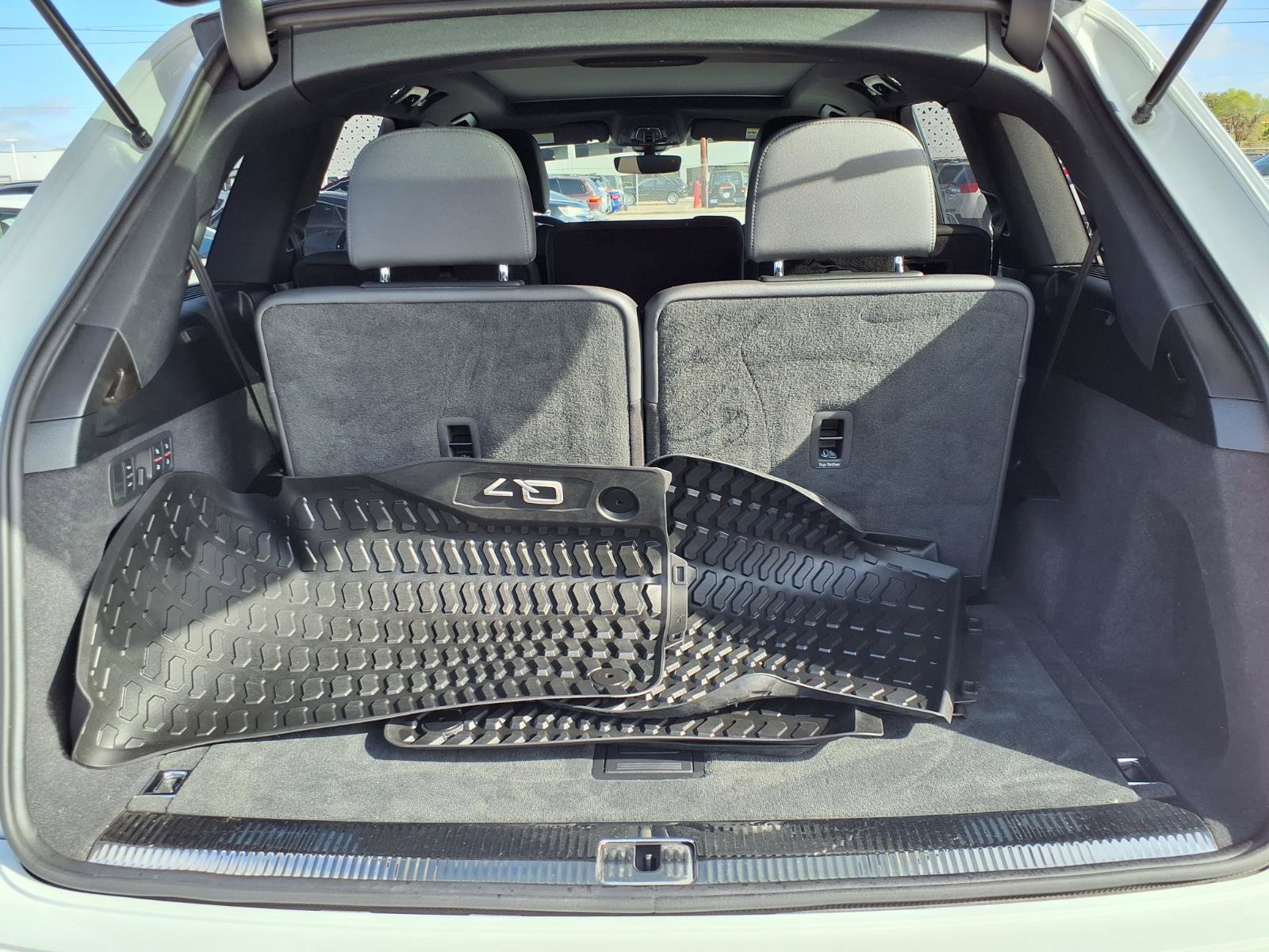 Used 2021 Audi Q7 3.0T Prestige image 19