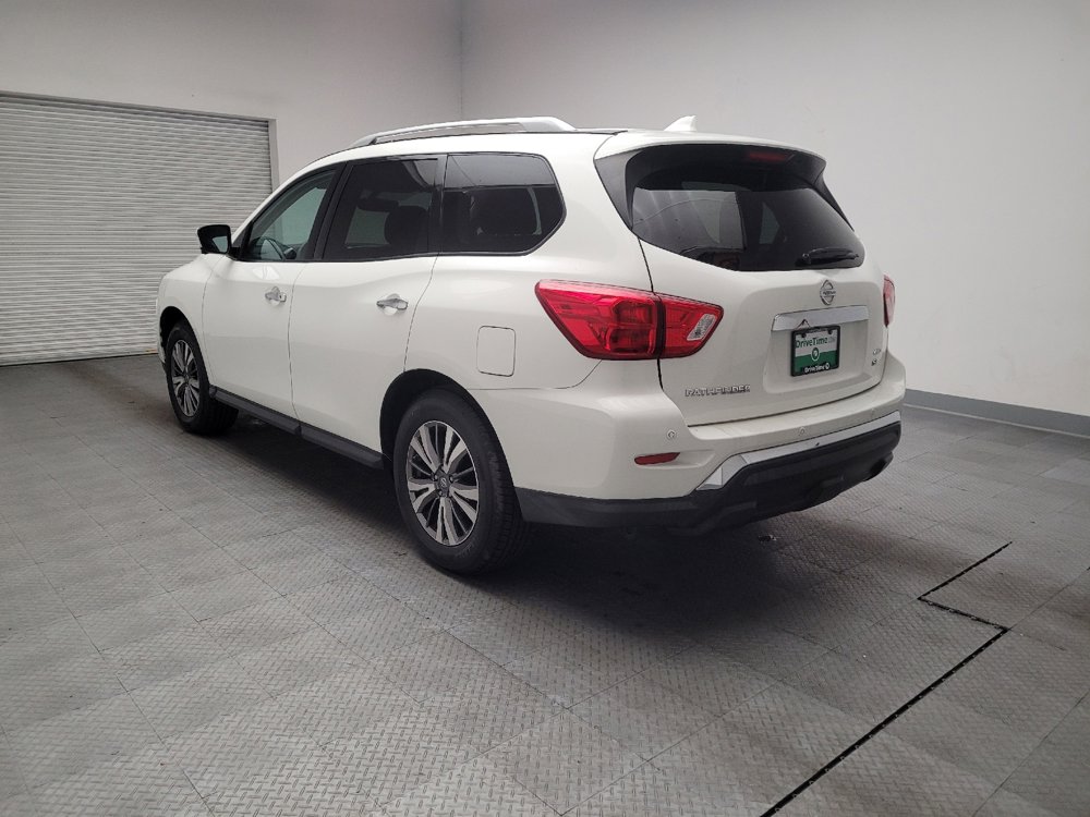 Used 2019 Nissan Pathfinder SL image 5