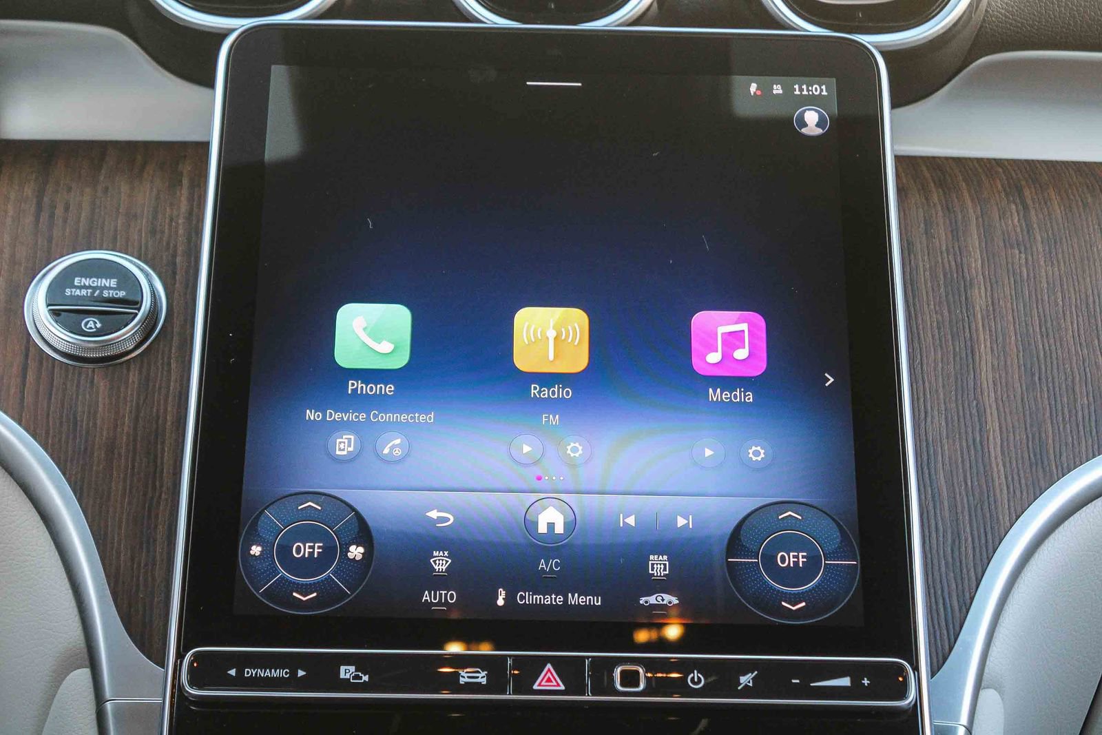 Certified 2025 Mercedes-Benz GLC 300 4MATIC image 14