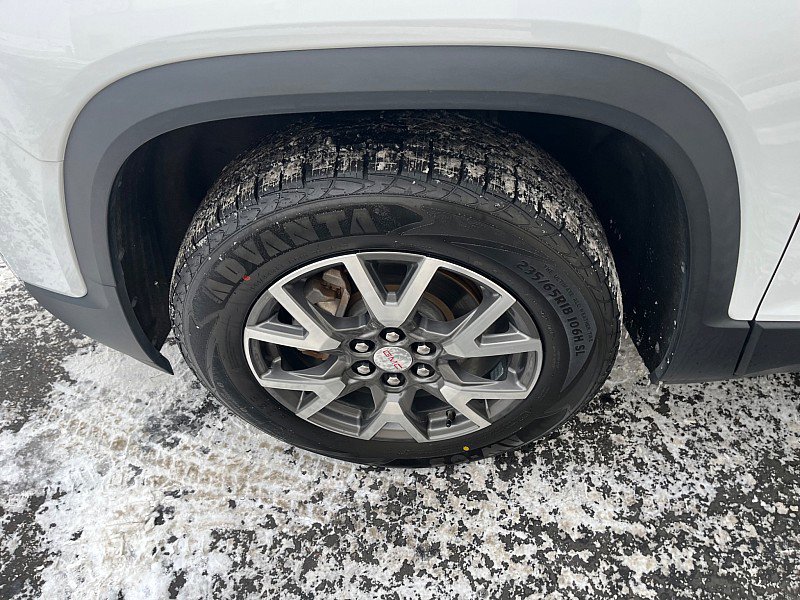 Used 2020 GMC Acadia SLE w/ Driver Convenience Package image 15