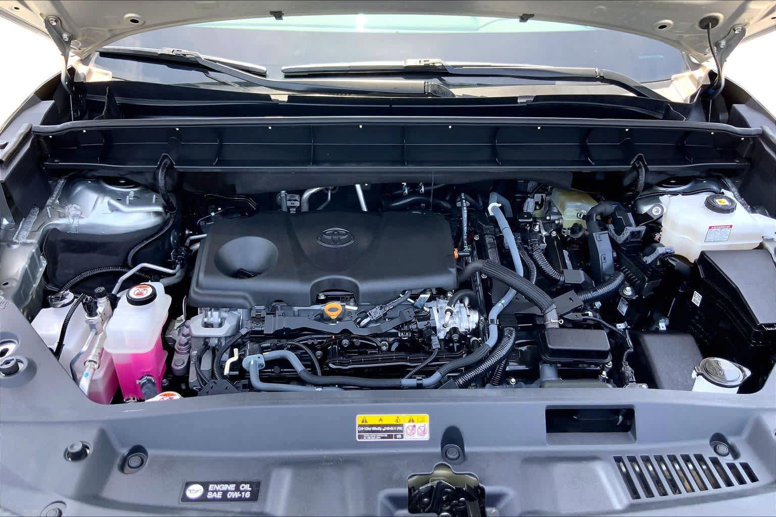 Used 2023 Toyota Highlander LE FWD image 31