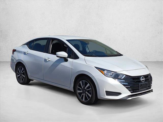 Used 2024 Nissan Versa SV FWD image 4