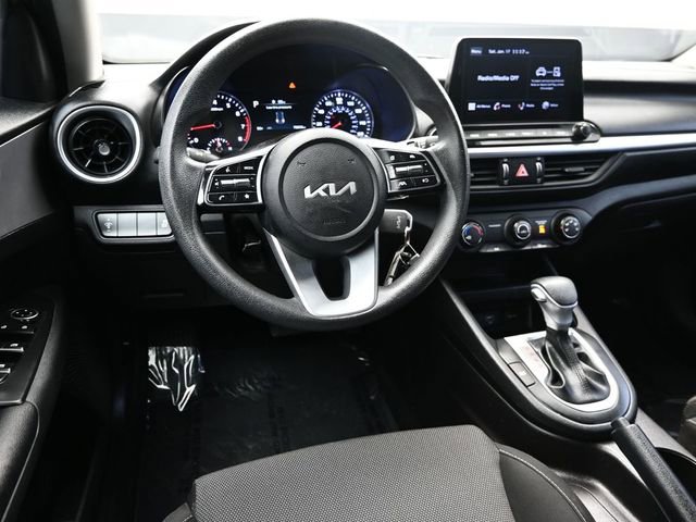 Used 2023 Kia Forte LXS image 17
