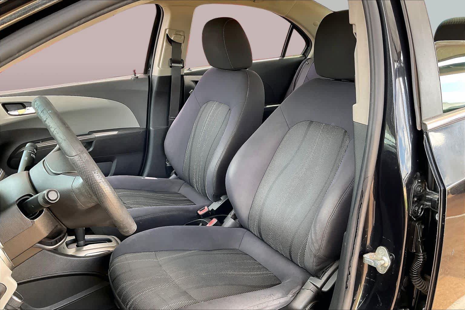 Used 2013 Chevrolet Sonic LT FWD image 9