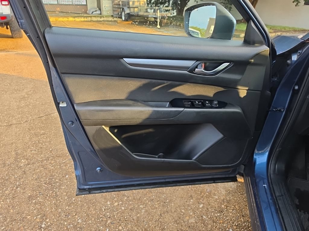 Used 2017 MAZDA CX-5 Sport FWD image 22
