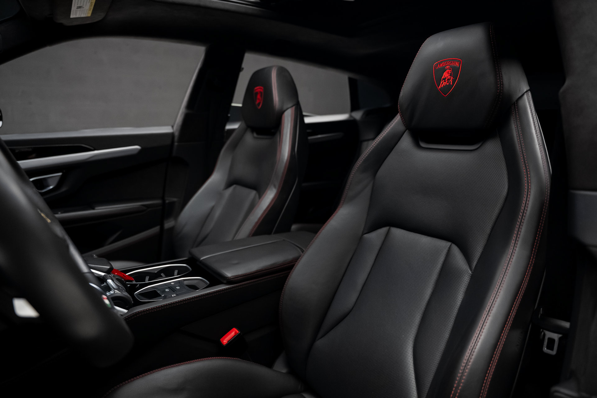 Used 2019 Lamborghini Urus AWD/4WD image 60