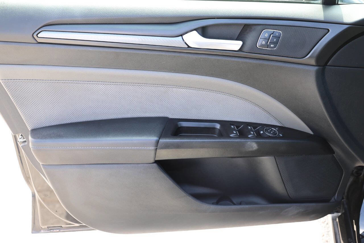 Used 2018 Ford Fusion Sport AWD/4WD image 12