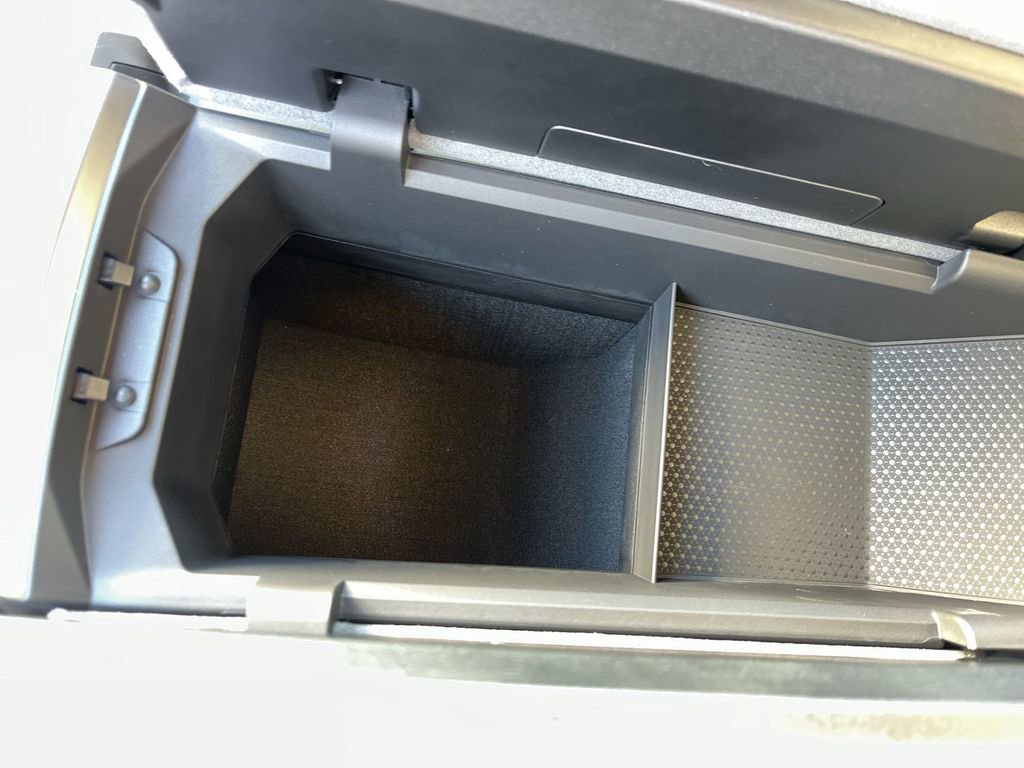 New 2026 BMW iX xDrive45 w/ M Sport Package image 21