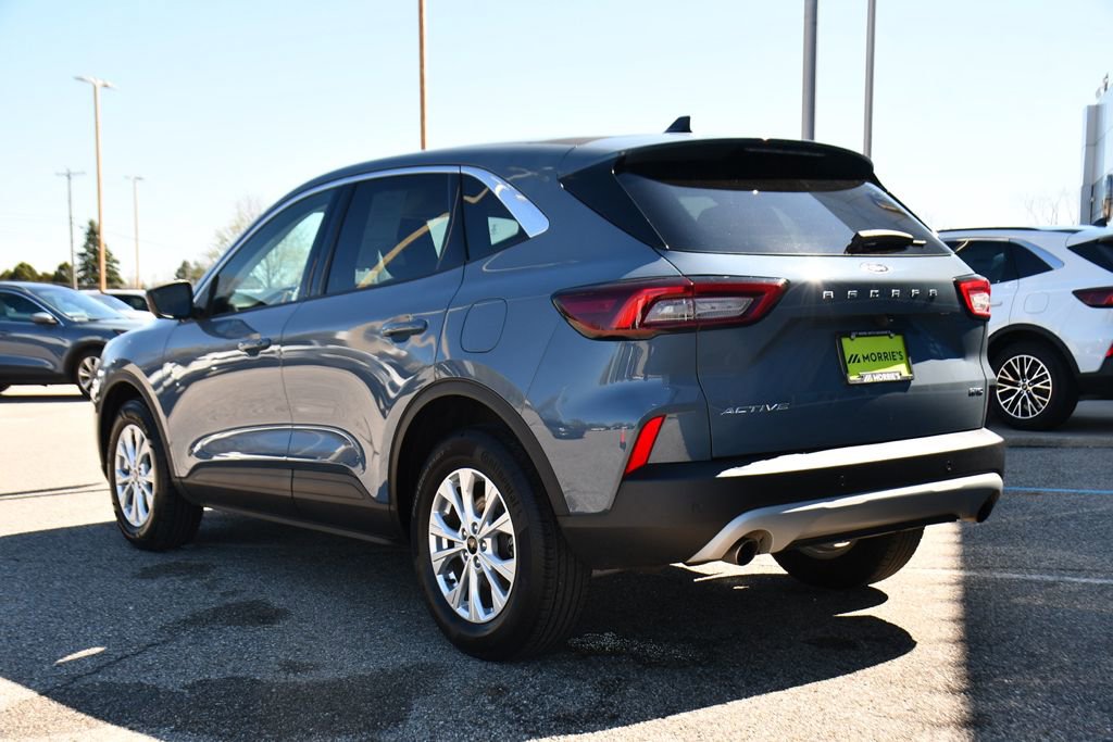 Used 2023 Ford Escape Active w/ Tech Pack #2 AWD/4WD image 4