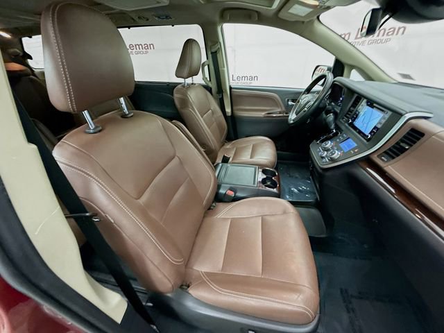 Used 2020 Toyota Sienna Limited Premium AWD/4WD image 34