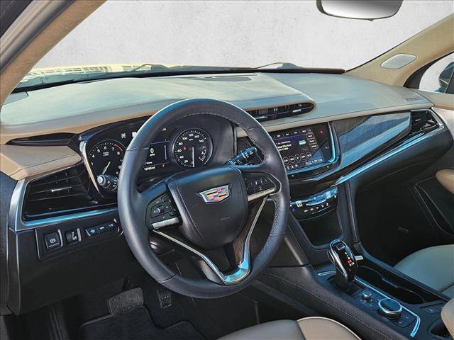 Used 2023 Cadillac XT6 Premium Luxury w/ Platinum Package AWD/4WD image 10