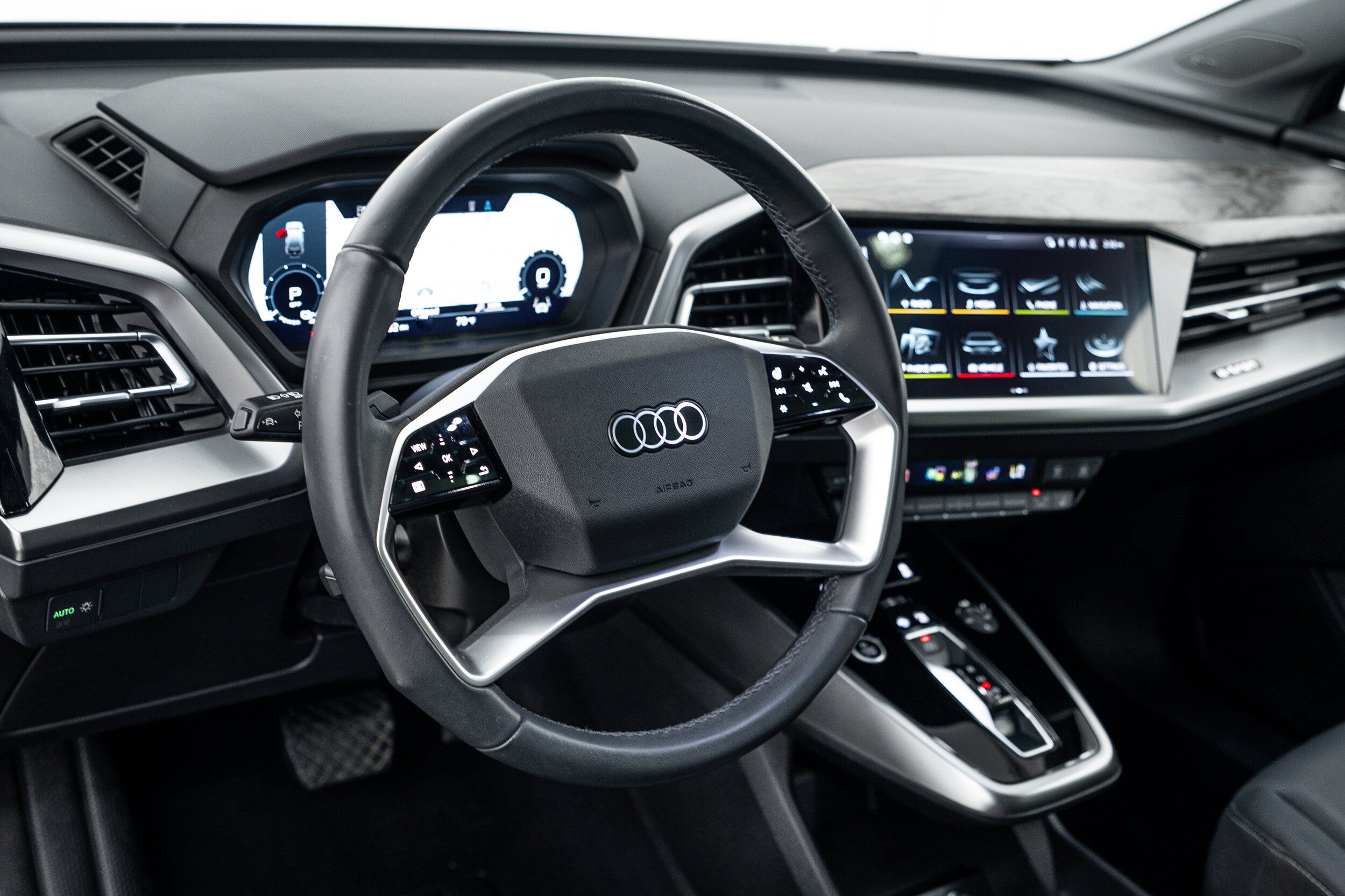 Certified 2023 Audi Q4 e-tron Premium Plus w/ Premium Plus AWD/4WD image 11