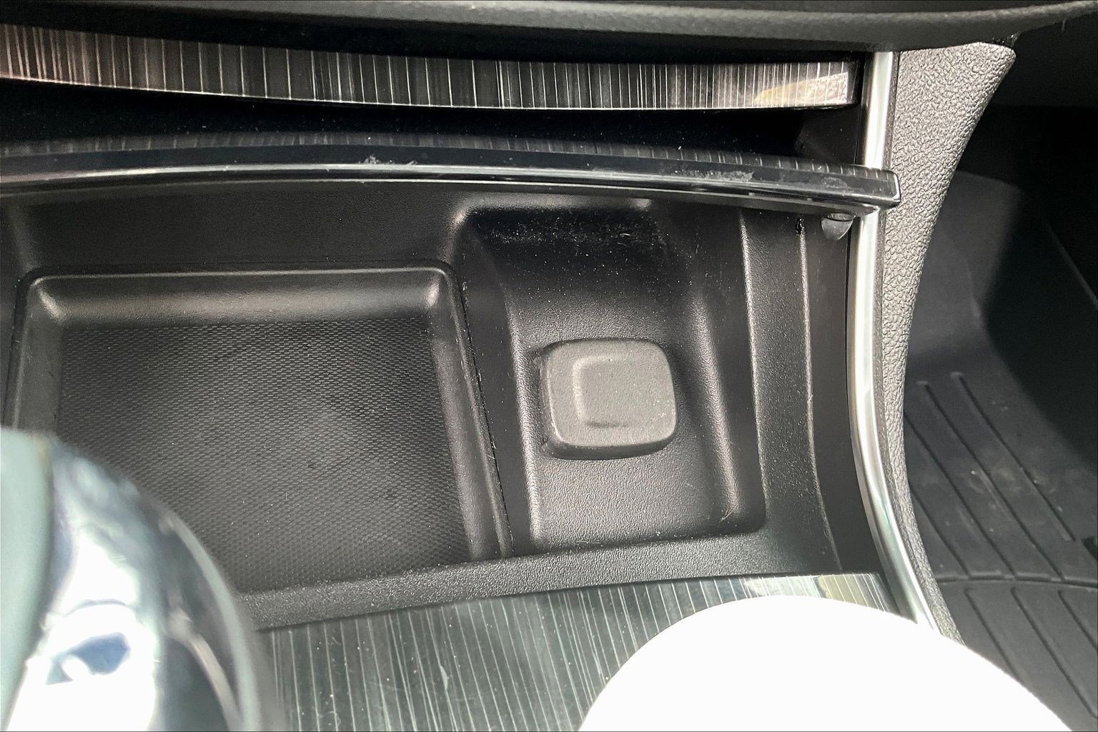 Used 2018 Chevrolet Impala LT w/ LT Leather Package FWD image 16