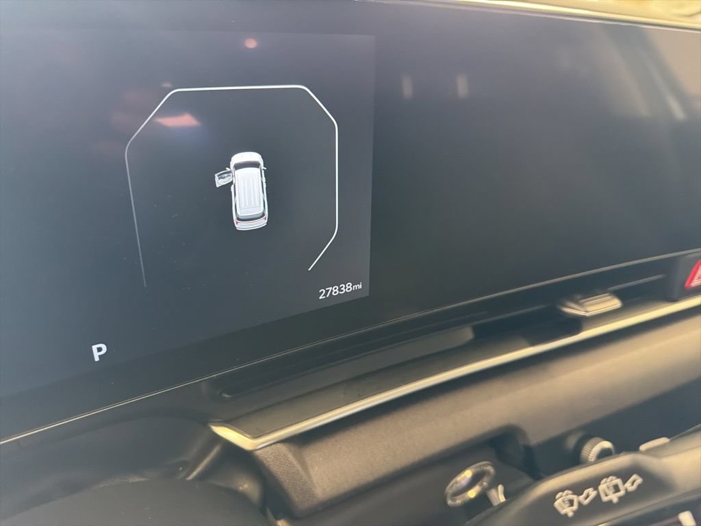 Used 2025 Kia Carnival SX FWD image 4