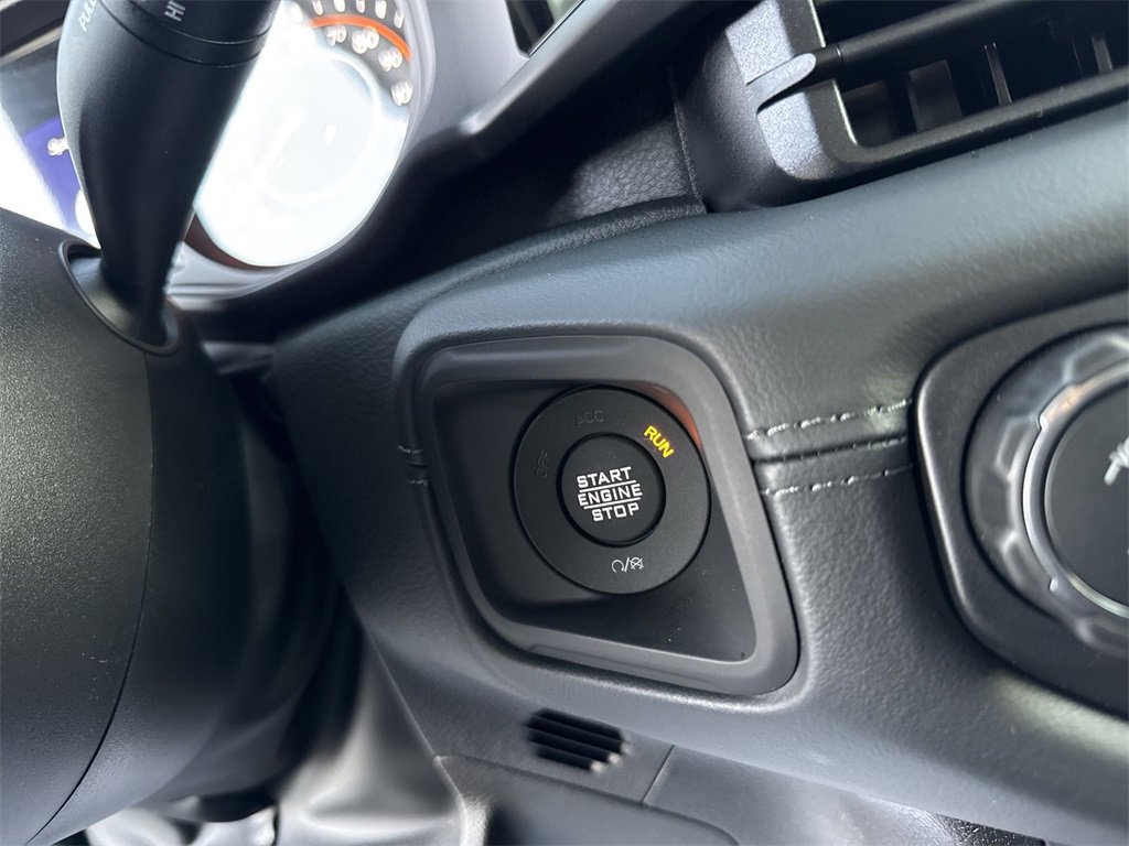 New 2025 Jeep Gladiator Mojave w/ Steel Bumper Group image 18