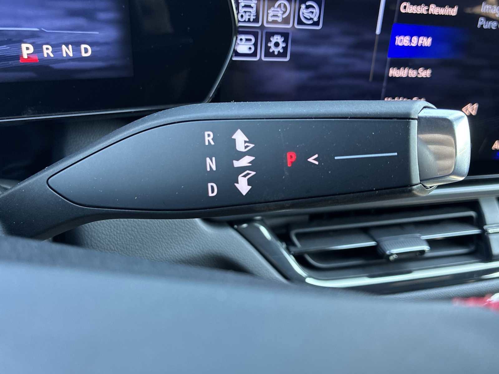 Used 2024 Chevrolet Equinox EV RS image 16