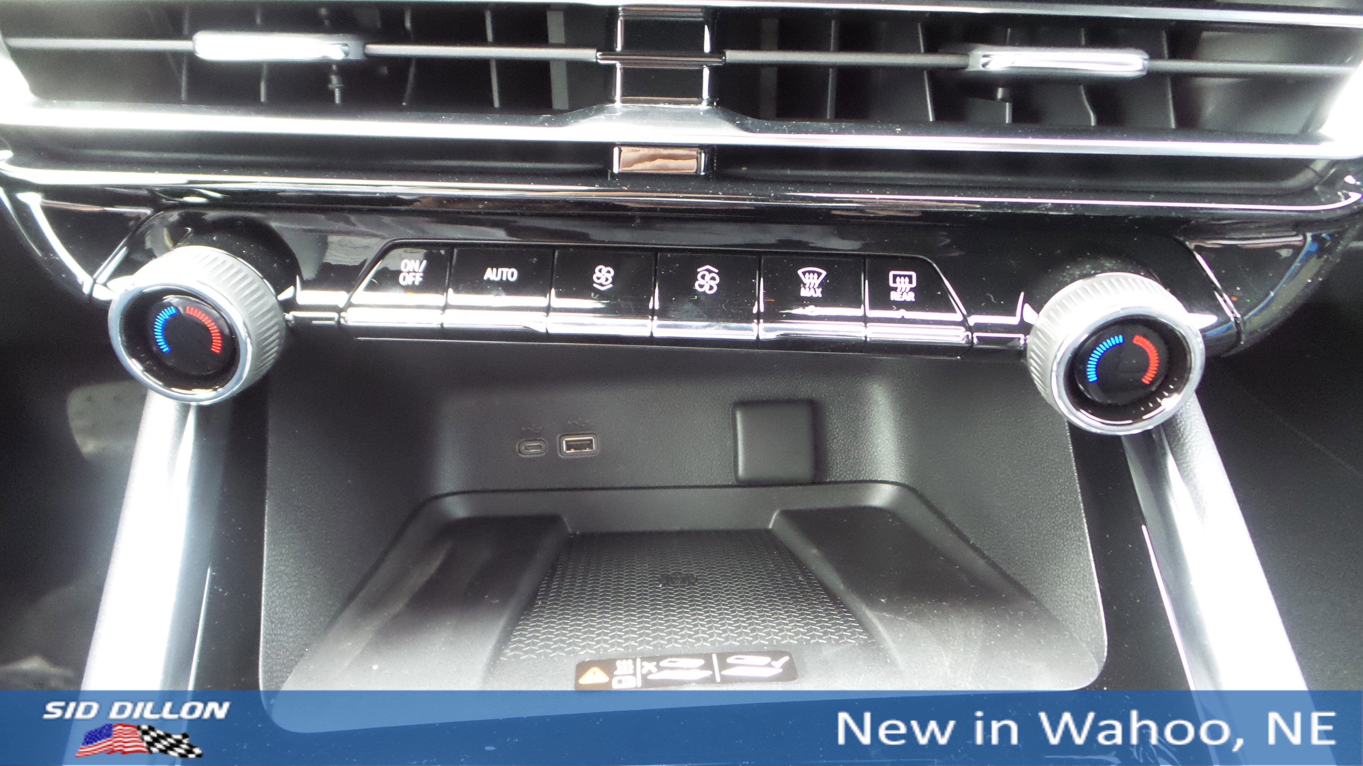 New 2026 Chevrolet Traverse Z71 w/ Enhanced Driving Package image 16
