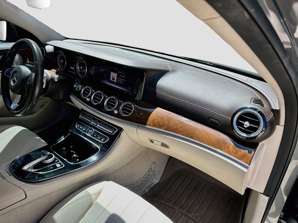 Certified 2018 Mercedes-Benz E 300 image 31