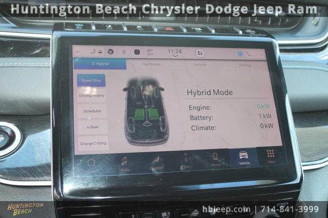 Used 2023 Jeep Grand Cherokee Trailhawk image 33