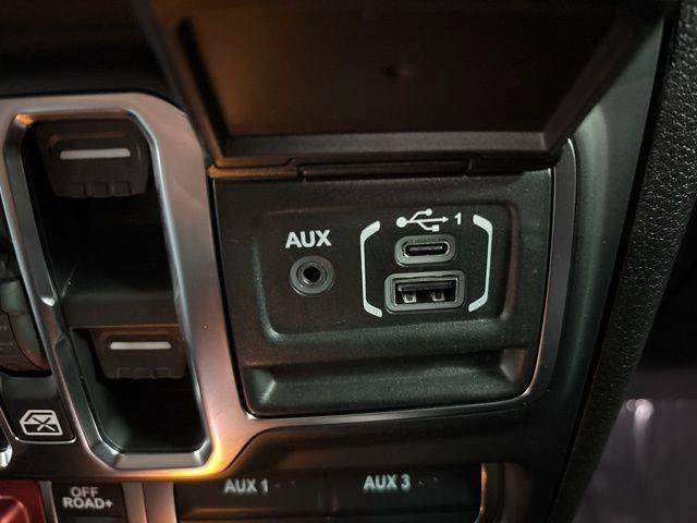 New 2026 Jeep Gladiator Rubicon AWD/4WD image 32