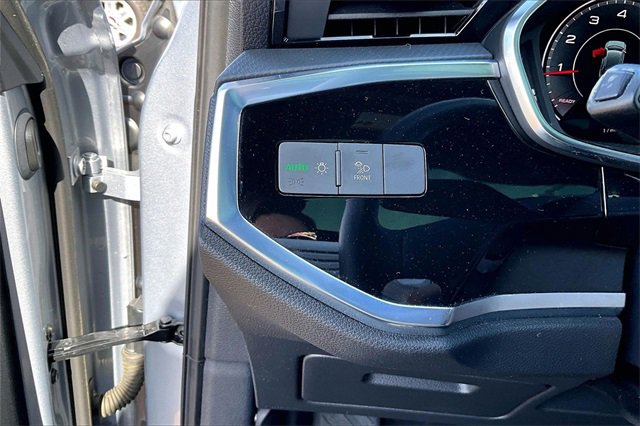 Used 2023 Audi Q3 2.0T Premium Plus w/ Premium Plus Package image 26