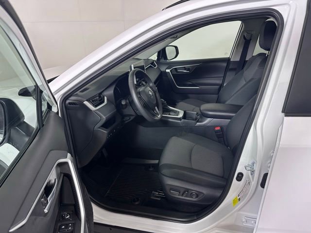 Used 2025 Toyota RAV4 XLE w/ Convenience Package AWD/4WD image 19