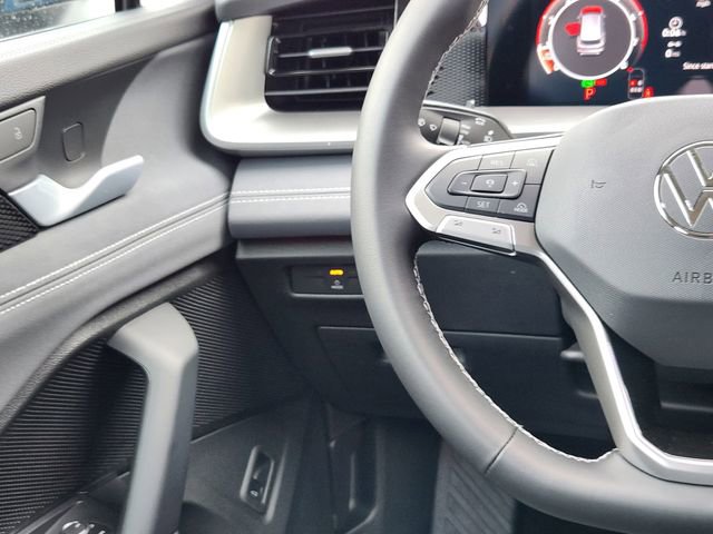 New 2026 Volkswagen Tiguan SE AWD/4WD image 23