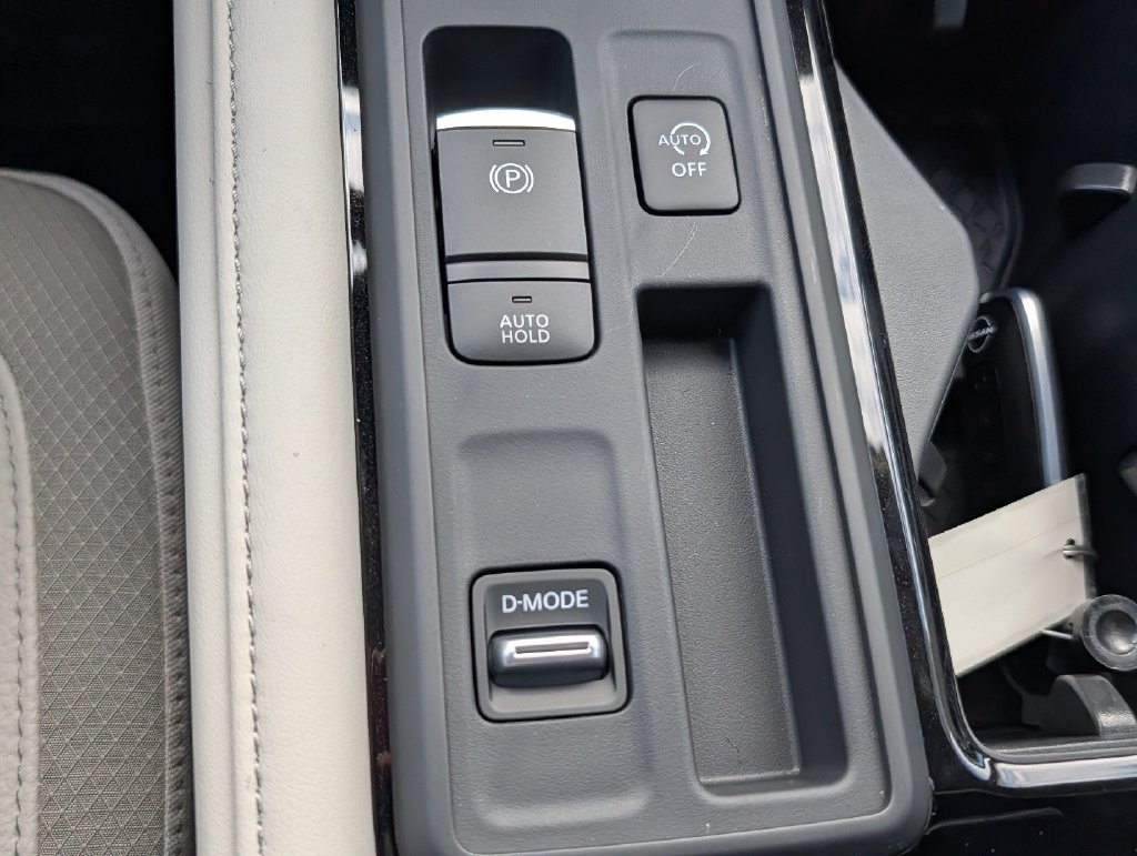 New 2026 Nissan Pathfinder SL FWD image 24