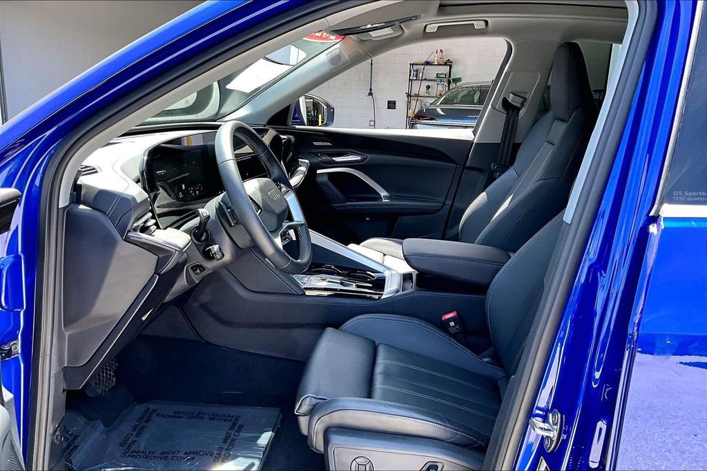 Certified 2025 Audi Q5 Premium Plus w/ Premium Plus AWD/4WD image 21