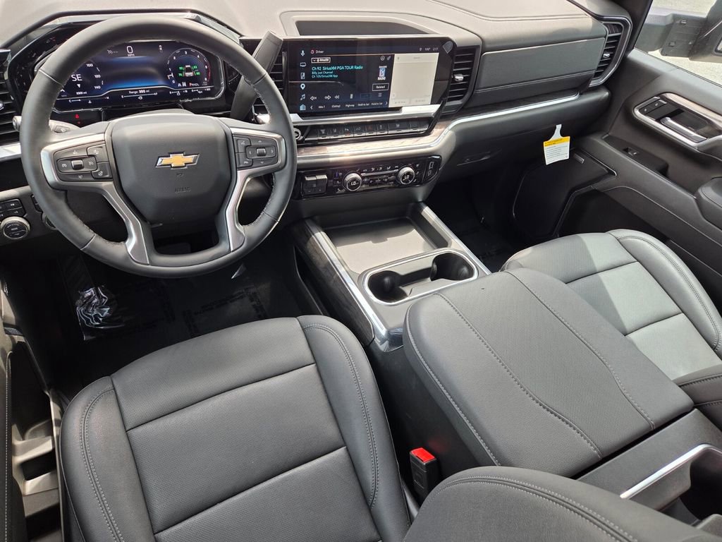 Certified 2025 Chevrolet Silverado 3500 LTZ w/ LTZ Convenience Package image 10