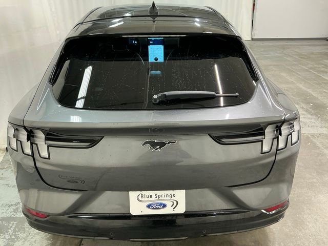 Used 2021 Ford Mustang Mach-E Premium image 4