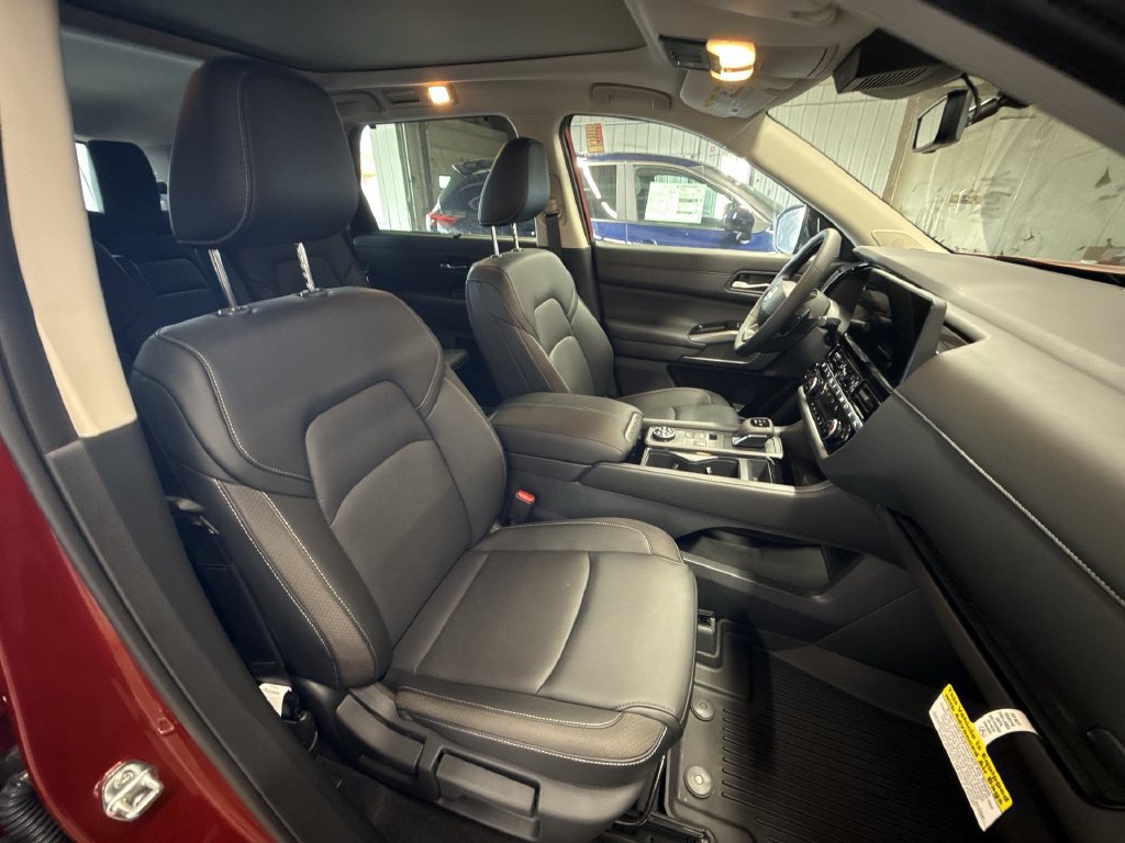 New 2026 Nissan Pathfinder SL w/ SL Premium Package AWD/4WD image 26