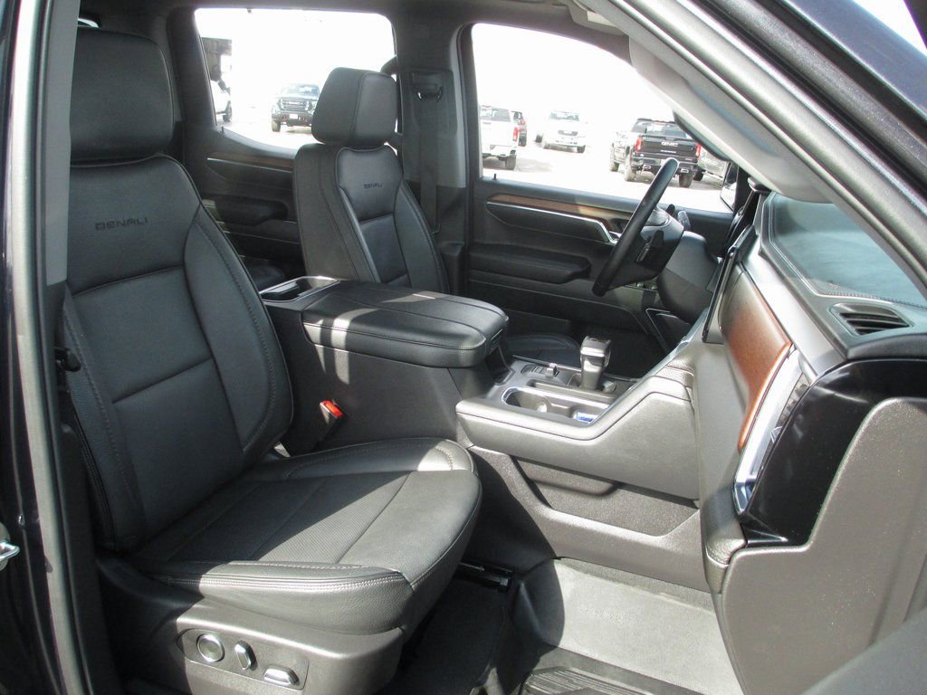 Used 2024 GMC Sierra 1500 Denali w/ Denali Reserve Package image 25