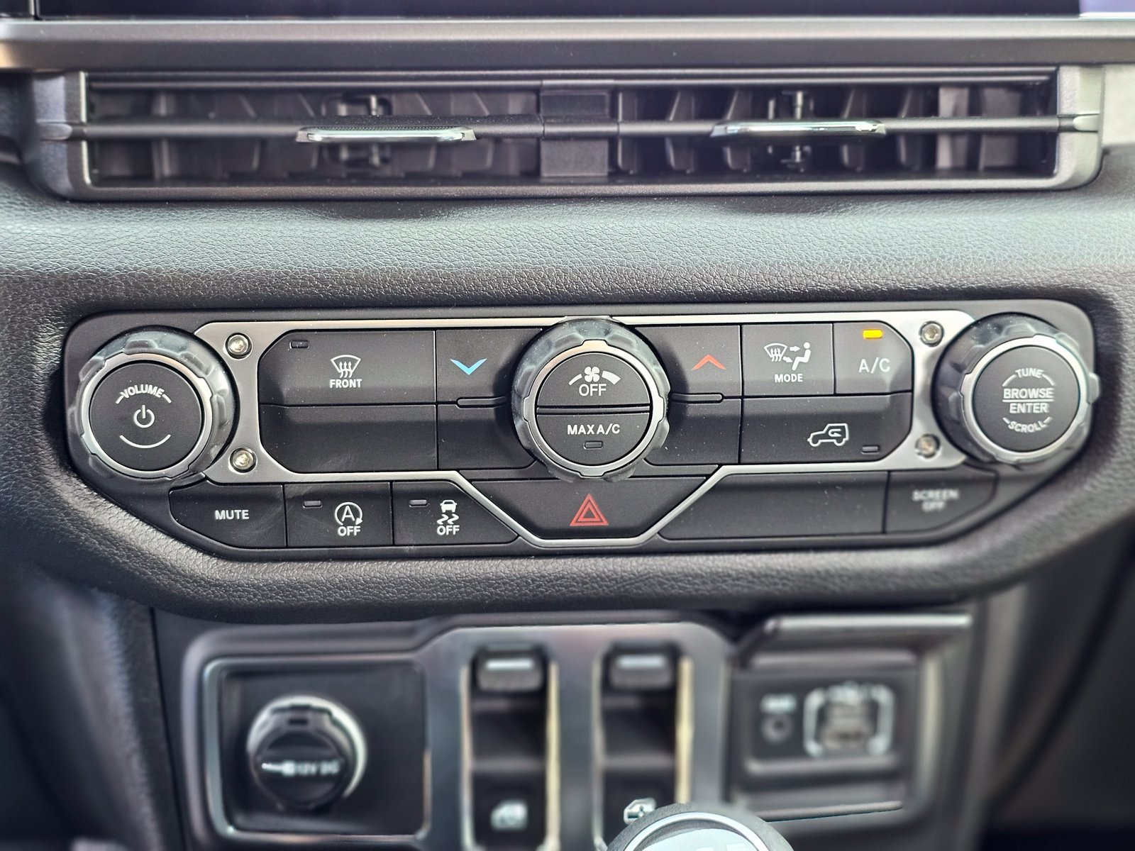 New 2026 Jeep Wrangler Sport AWD/4WD image 13