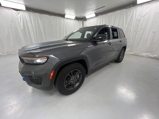 Used 2024 Jeep Grand Cherokee Trailhawk image 6