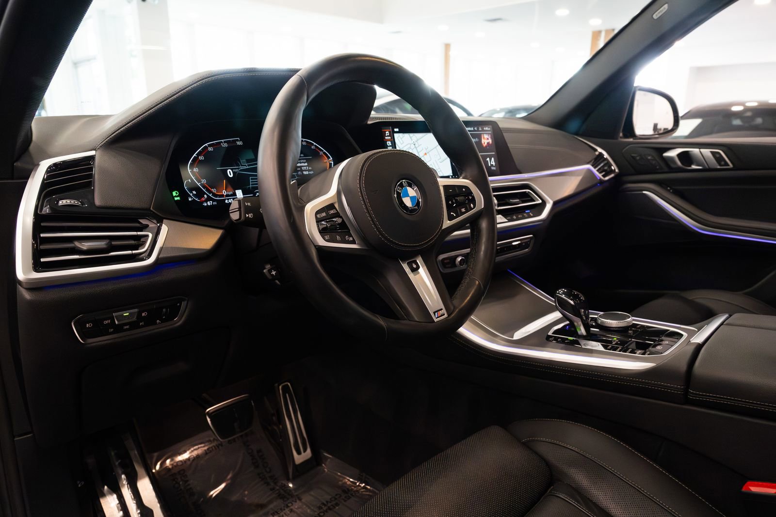 Used 2021 BMW X5 xDrive40i w/ M Sport Package AWD/4WD image 18