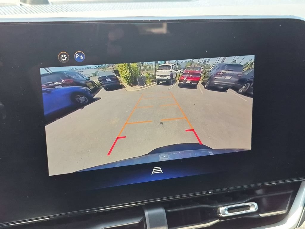 Used 2025 Chevrolet Equinox LT FWD image 18