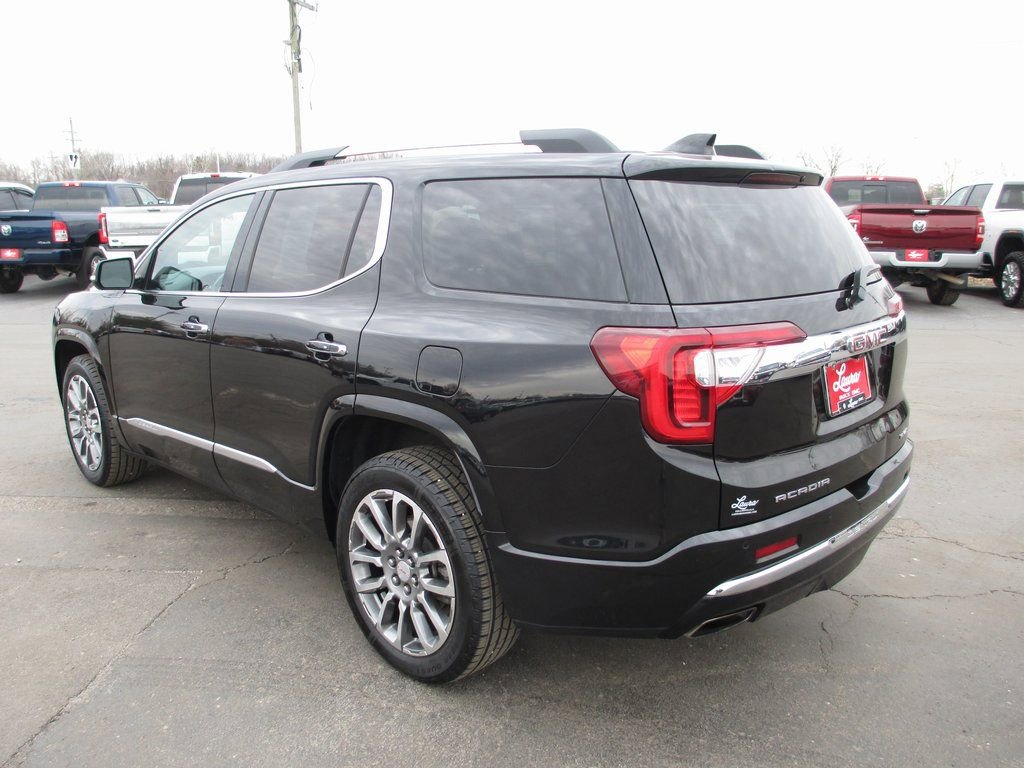 Used 2022 GMC Acadia Denali w/ Denali Ultimate Package image 8