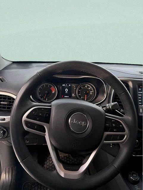 Used 2022 Jeep Cherokee Latitude w/ Sun & Sound Group image 11