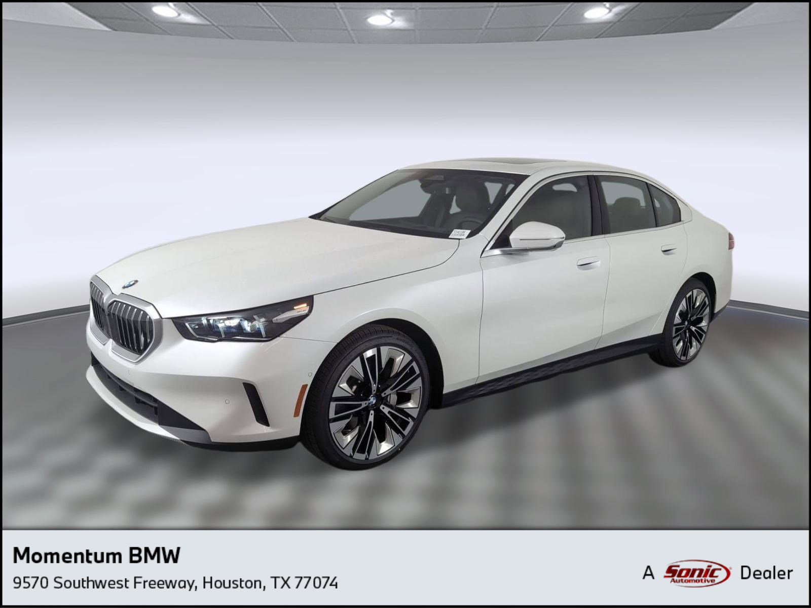 Used 2026 BMW 530i w/ Premium Package image 1