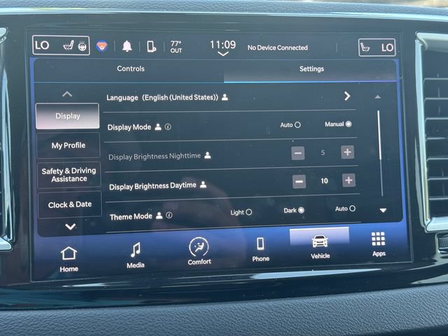 Certified 2024 Chrysler Pacifica Touring-L FWD image 33