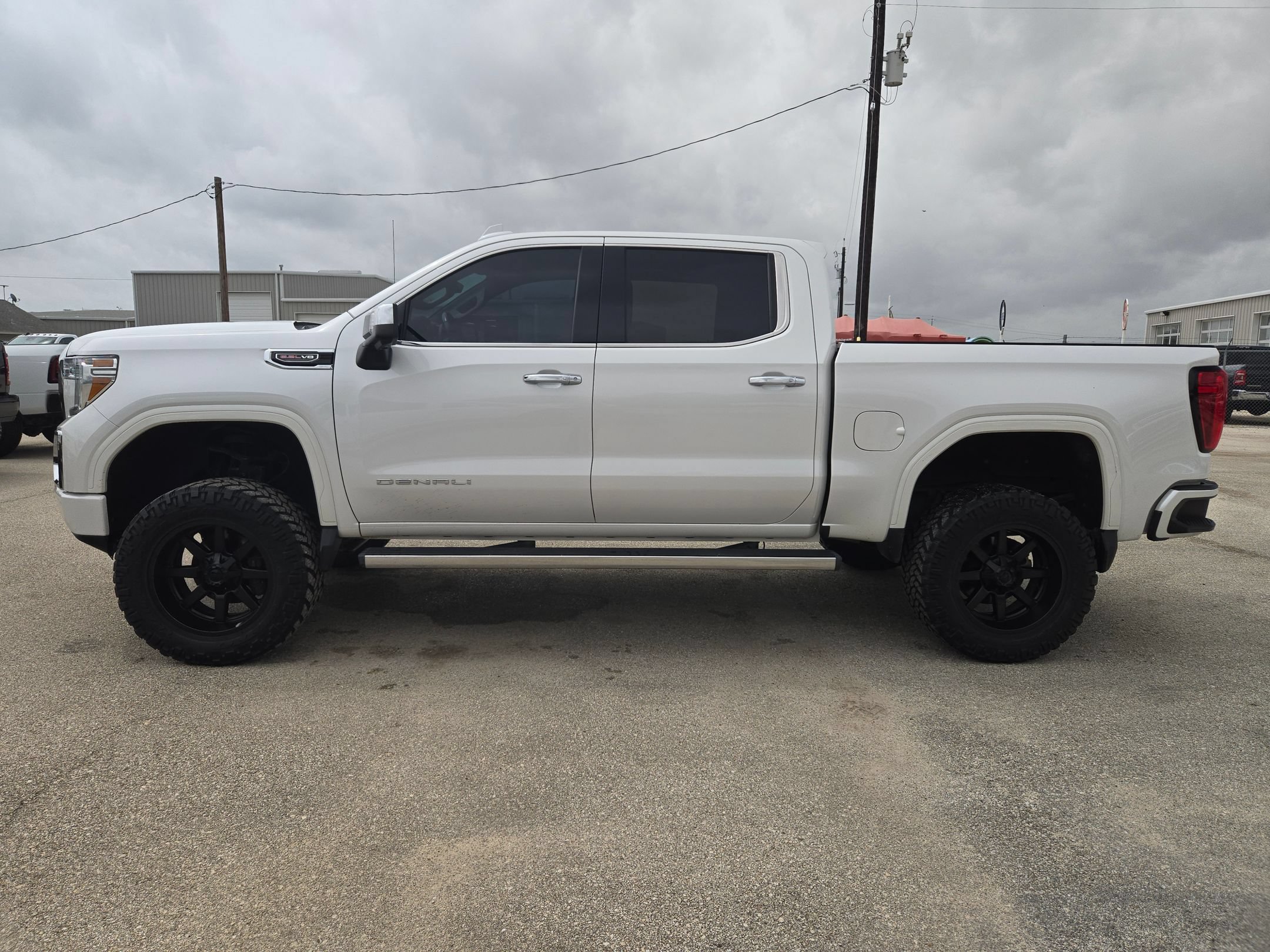 Used 2020 GMC Sierra 1500 Denali w/ Denali Ultimate Package AWD/4WD image 6