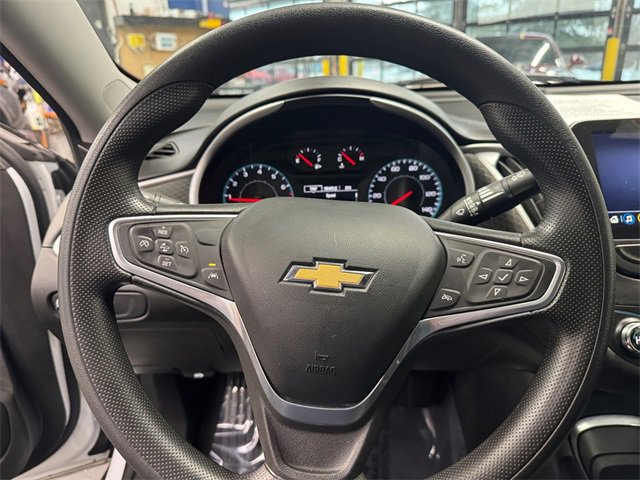 Used 2023 Chevrolet Malibu LT image 19