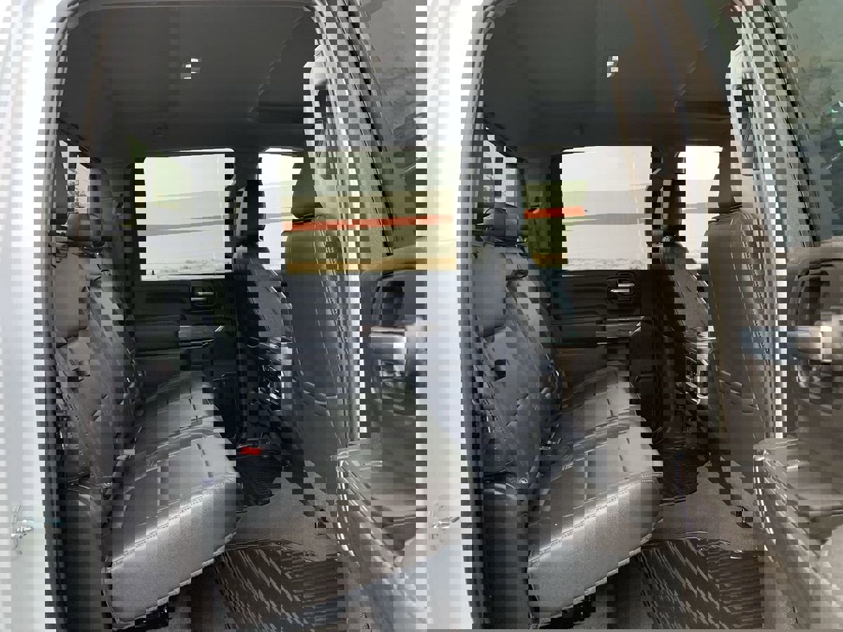 Used 2021 Chevrolet Silverado 3500 LTZ w/ LTZ Convenience Package image 30