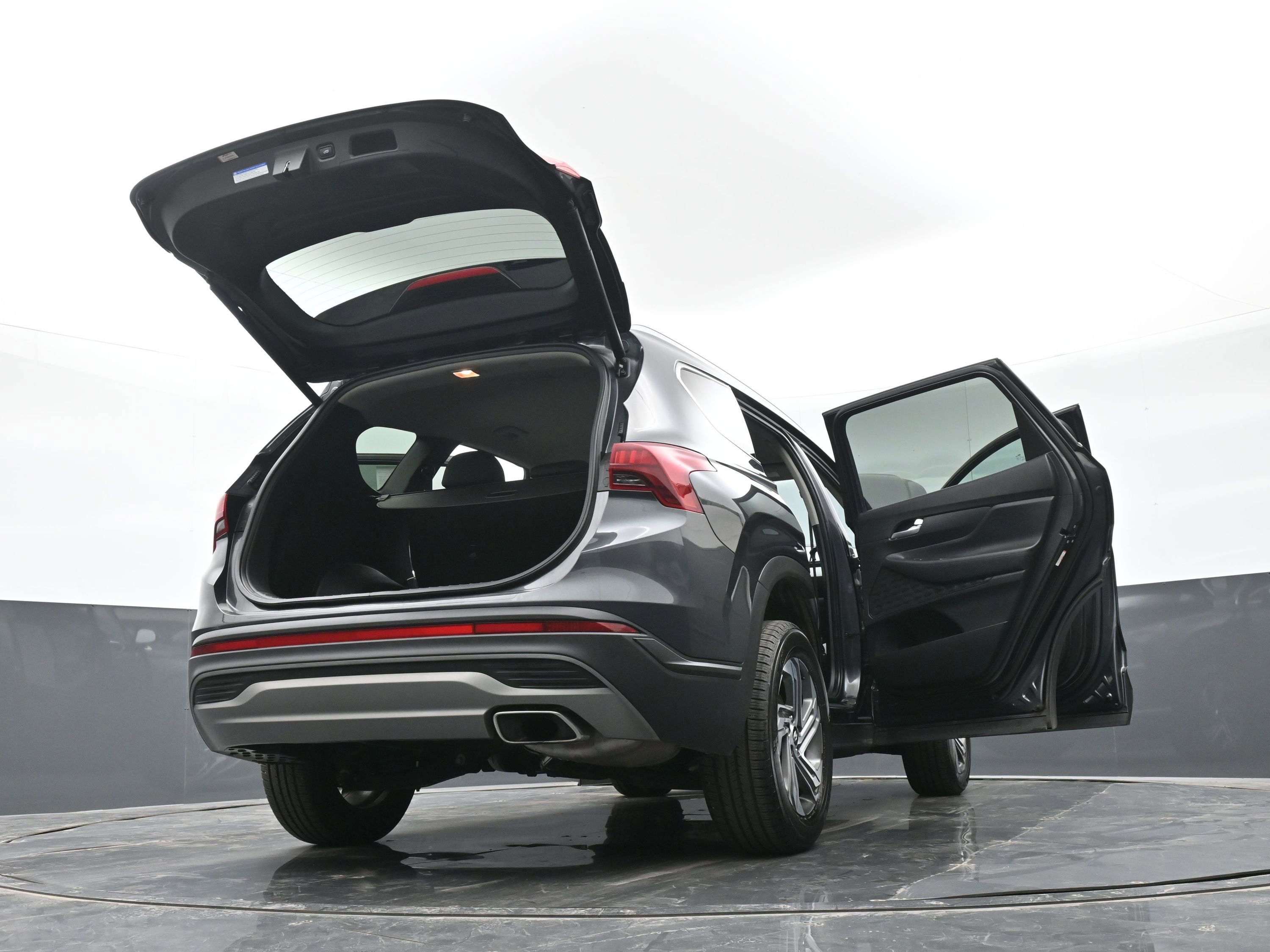 Used 2023 Hyundai Santa Fe SEL image 48