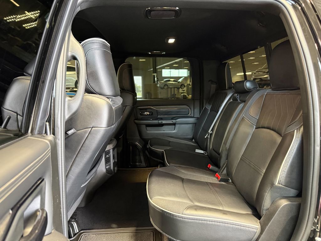 Used 2025 RAM 3500 Limited AWD/4WD image 37