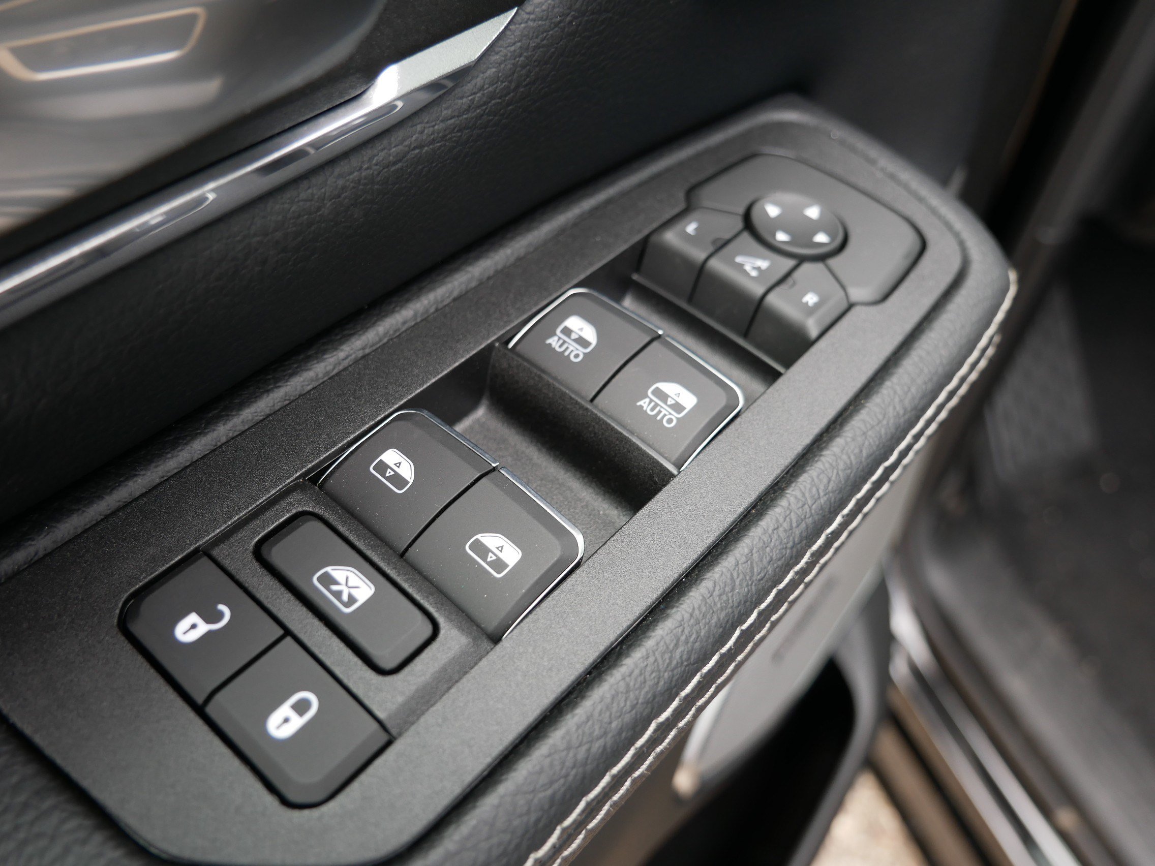 New 2026 RAM 1500 Laramie w/ Night Edition AWD/4WD image 12