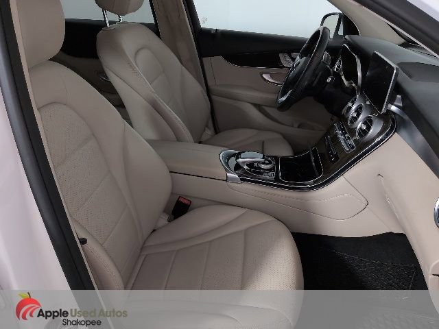 Used 2018 Mercedes-Benz GLC 300 4MATIC image 48